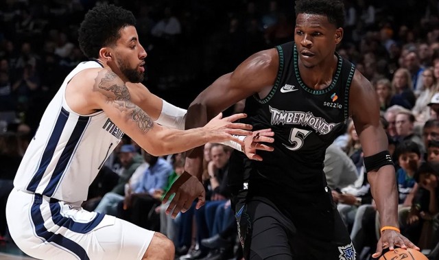 完美电竞团队-东契奇轰27+10+7仍无缘今日最佳！对不起，你碰到不讲理的华子了